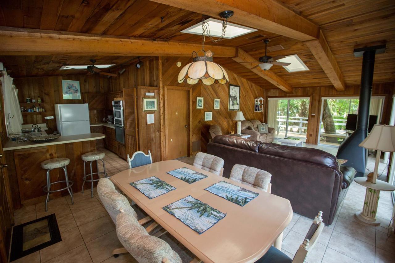 Riverfront Treetop Bungalow Homosassa Kültér fotó